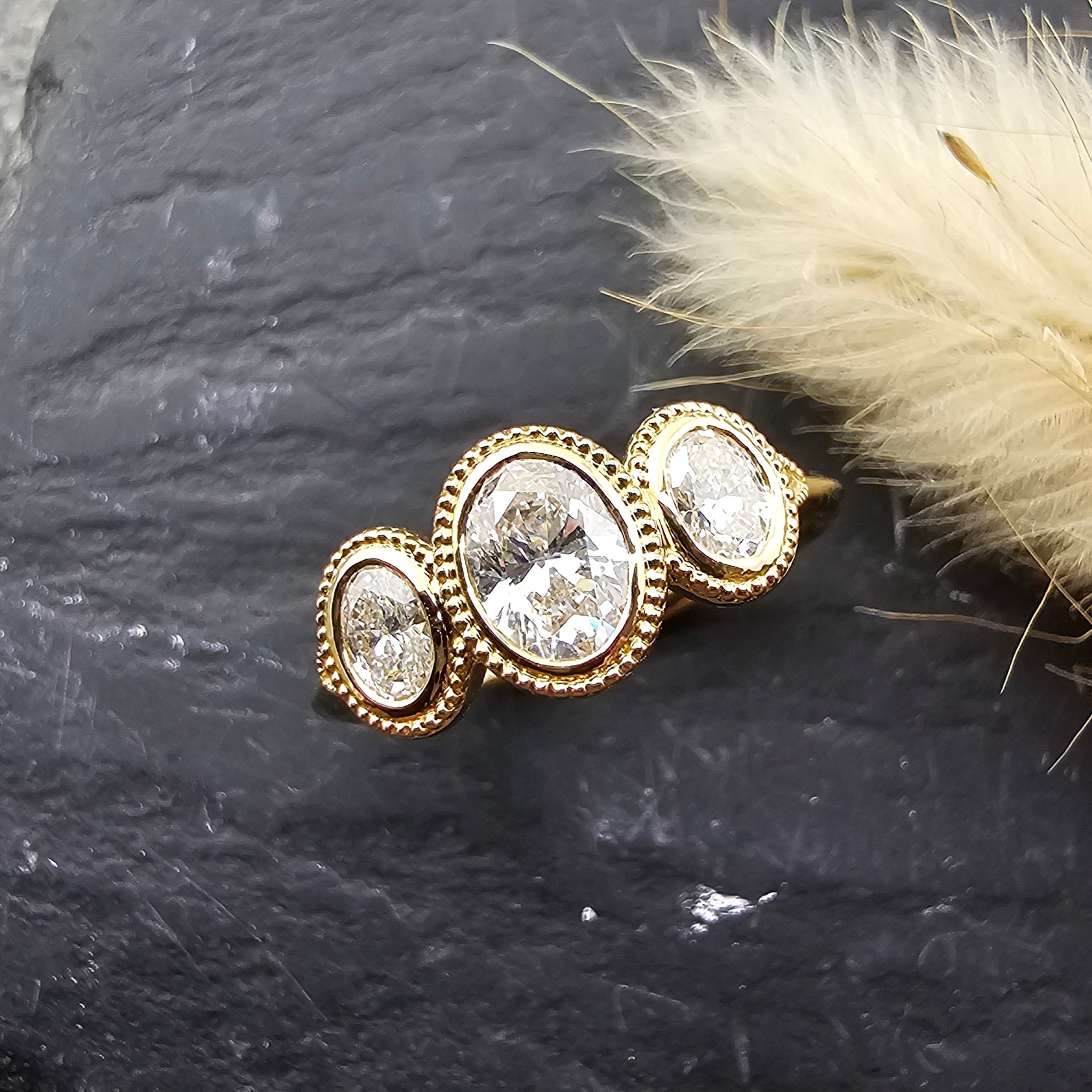 Vintage style trilogy ring