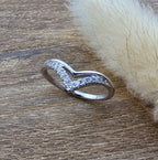 Diamond set wishbone band