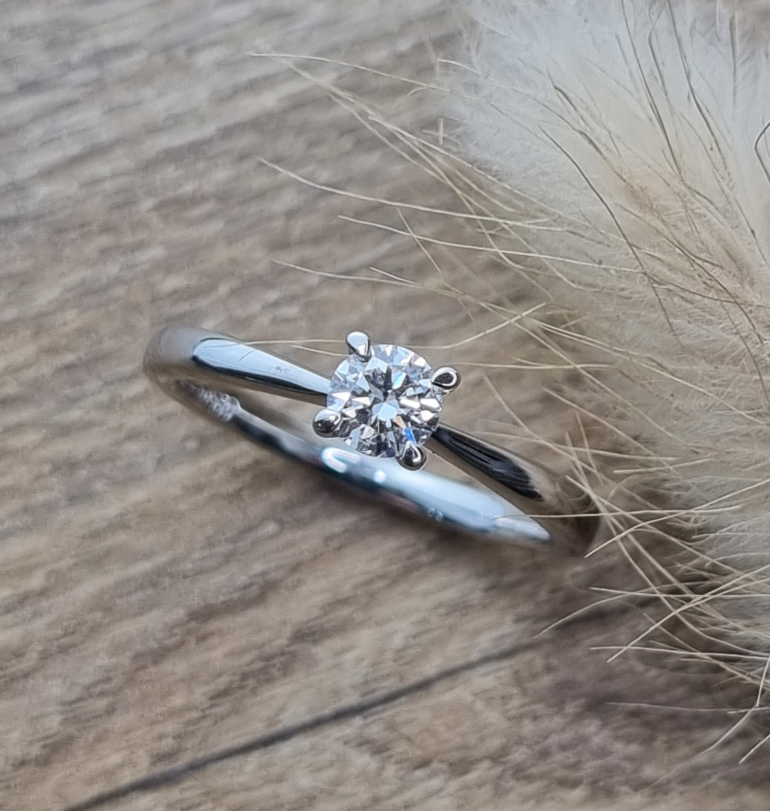Round diamond solitaire engagement ring
