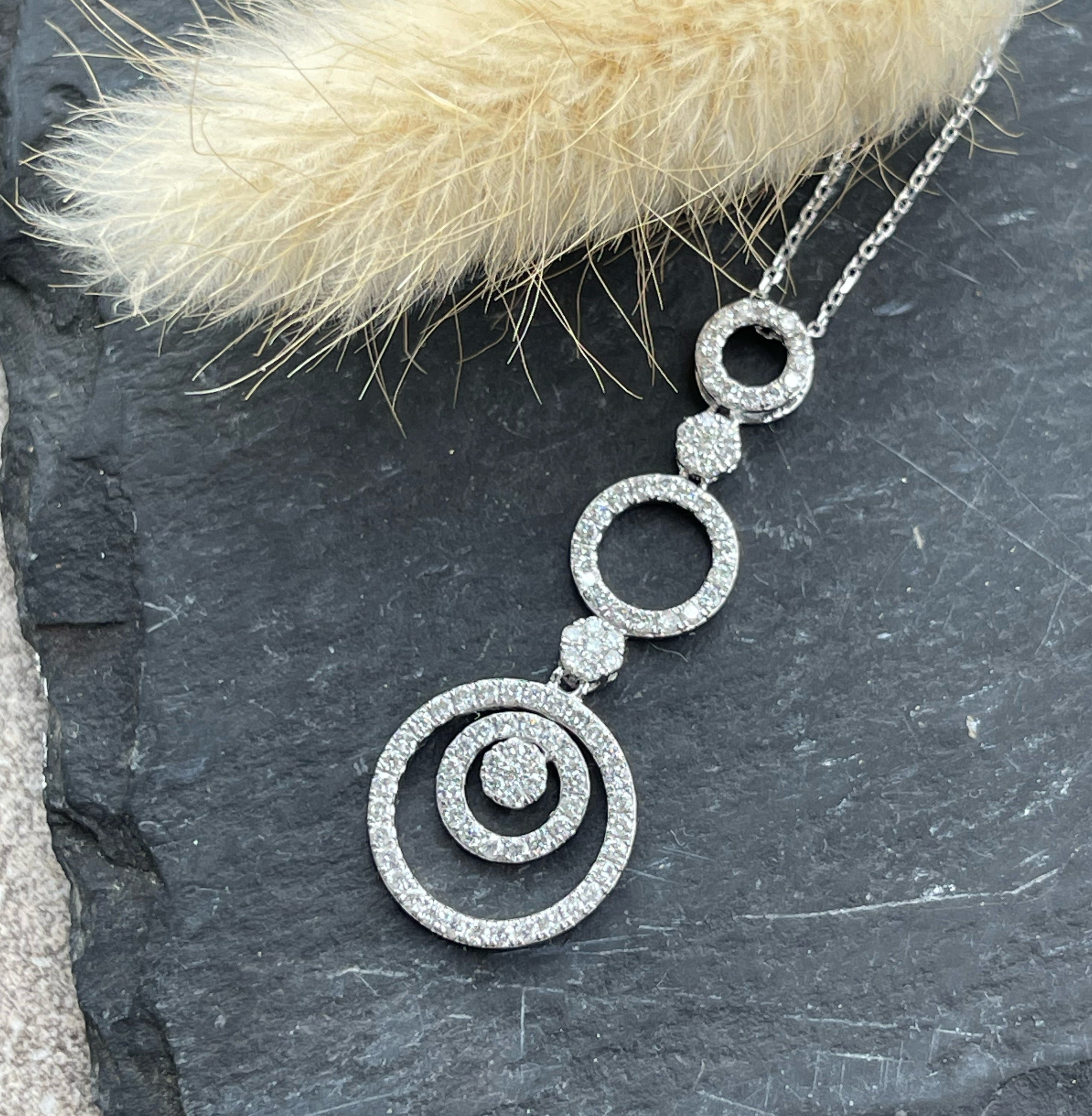 Diamond circles pendant