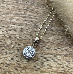 Round cluster diamond pendant (with bale)