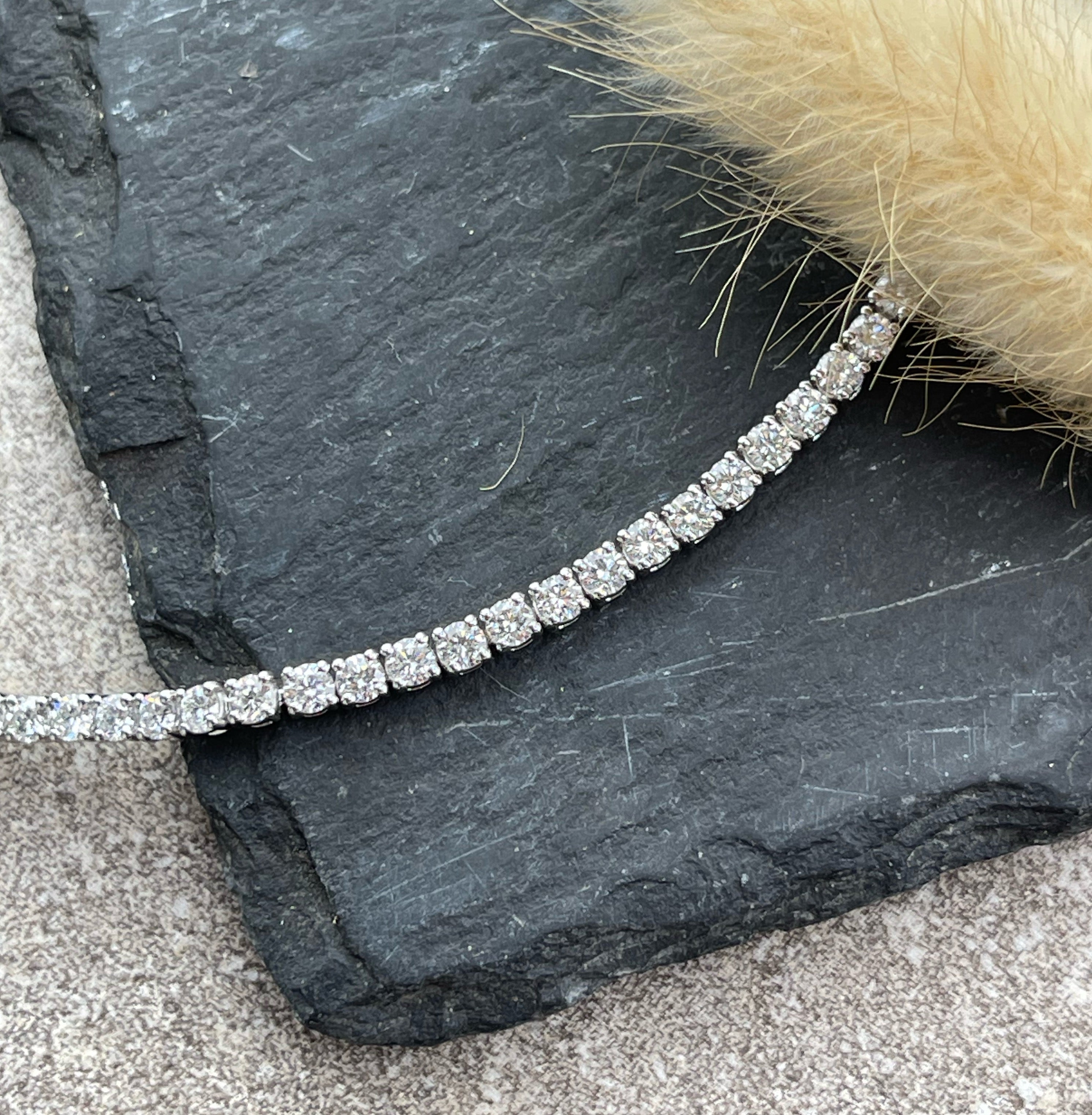 Diamond tennis bracelet