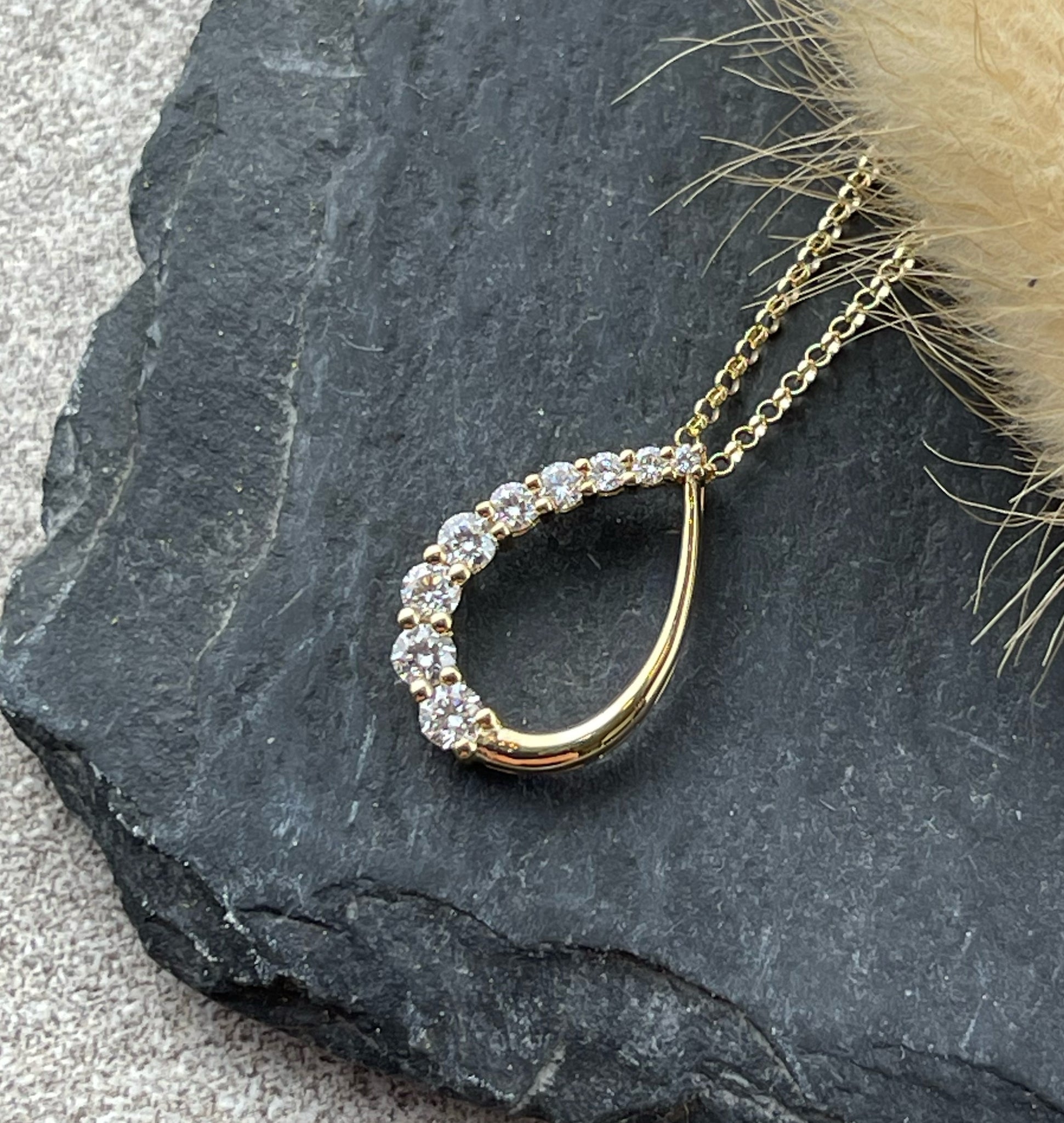 Gold diamond teardrop pendant