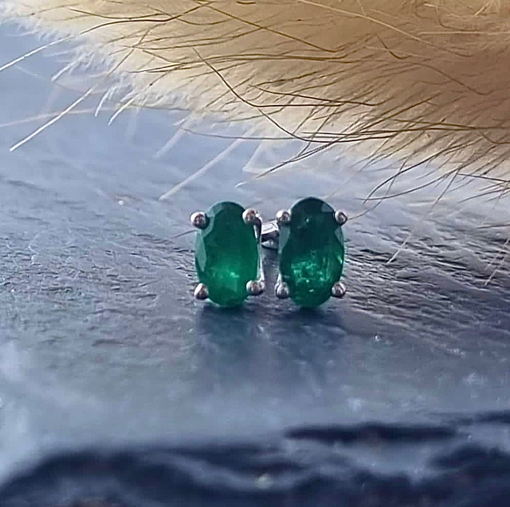 Oval emerald stud earrings