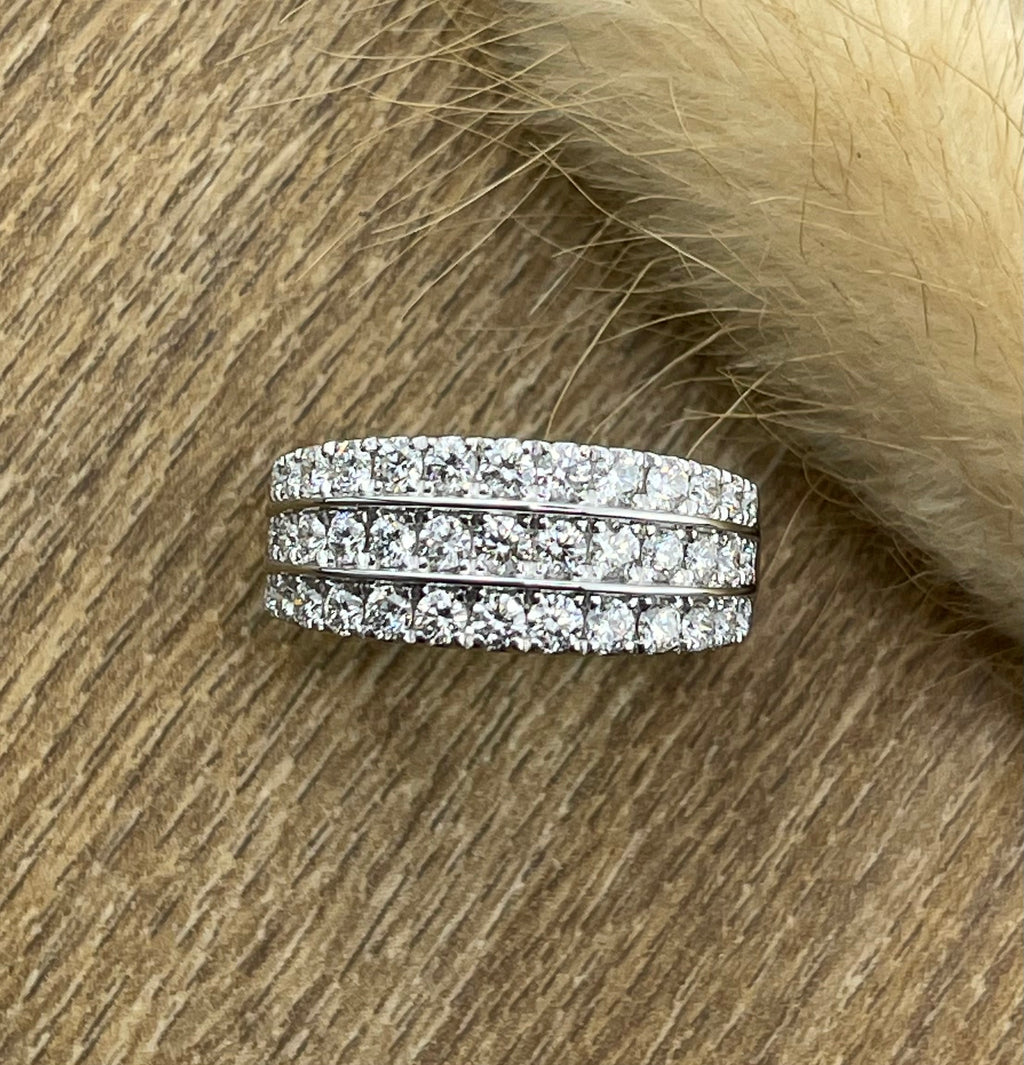 Diamond broad multi strand ring