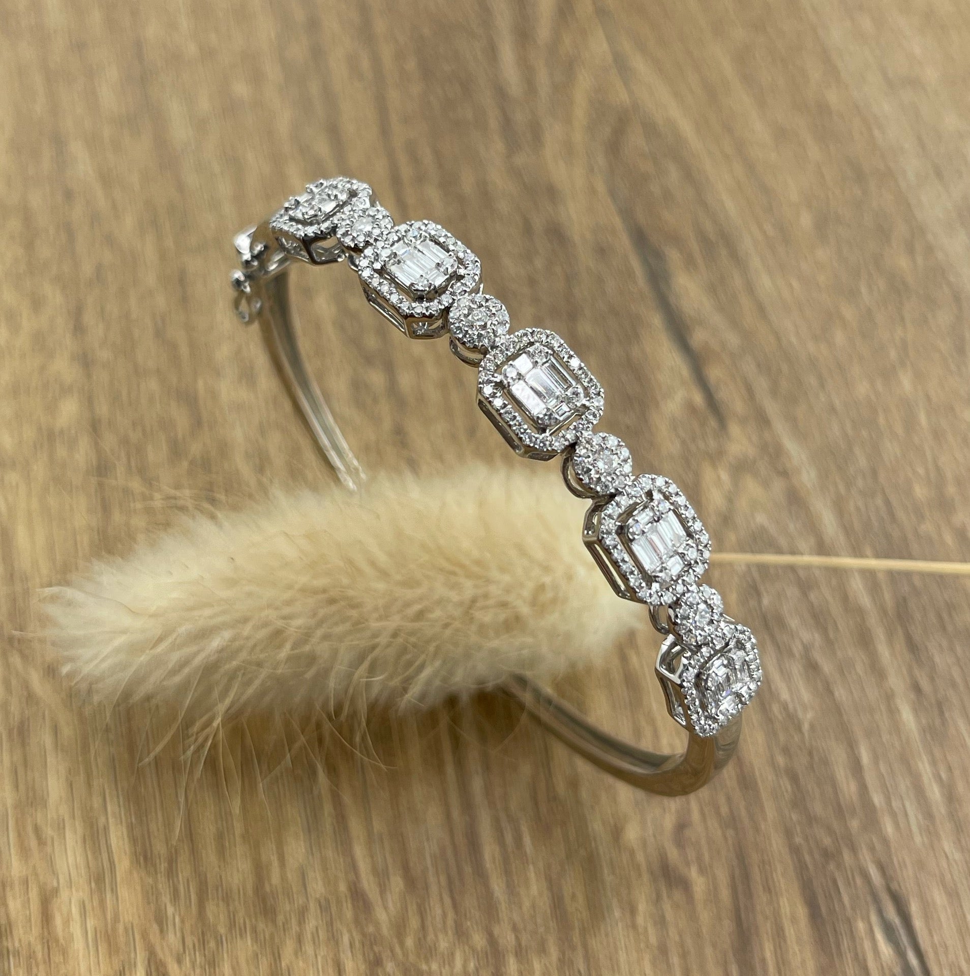 Baguette and round diamond bangle