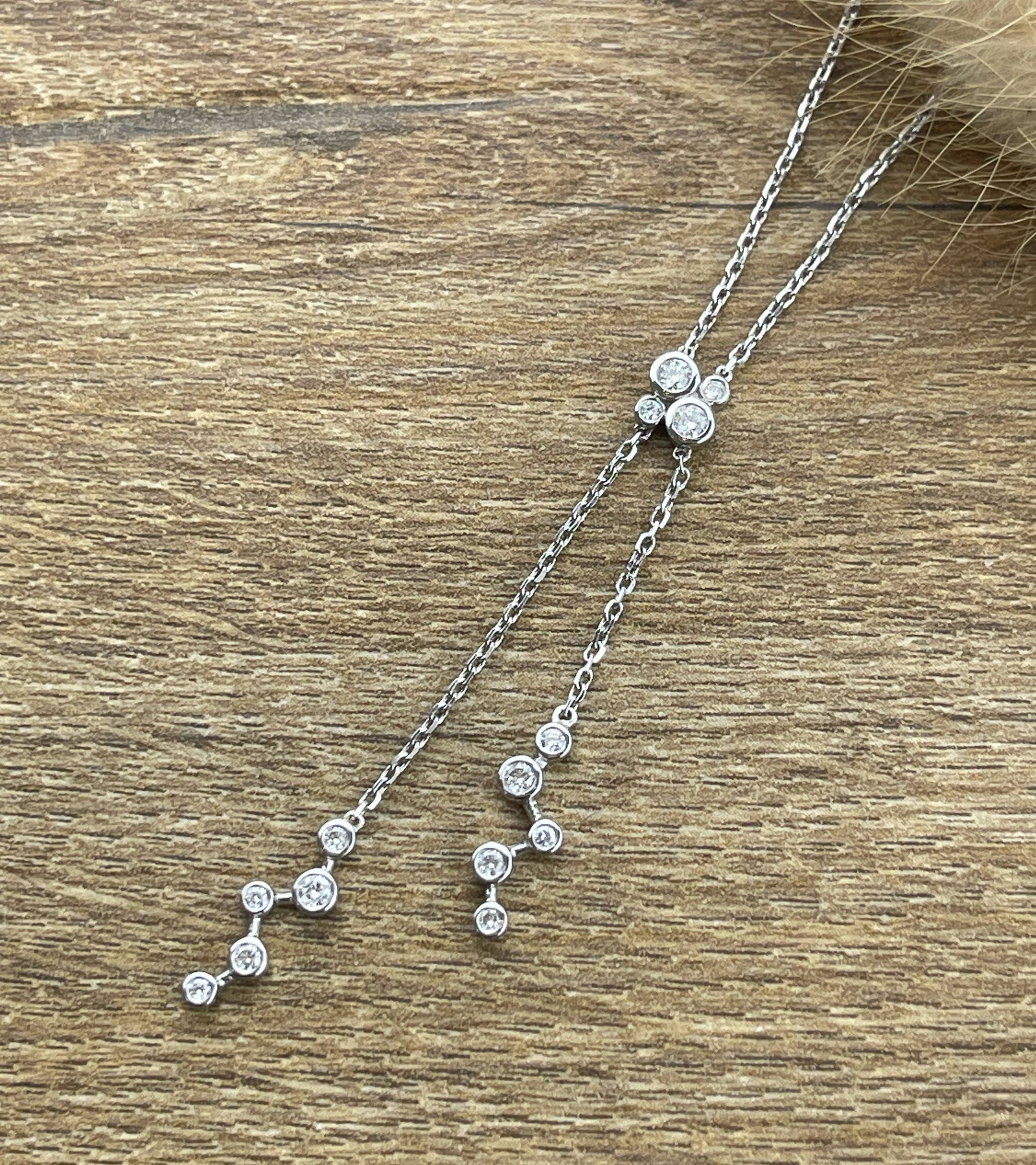 Bubble diamond dropper chain necklet